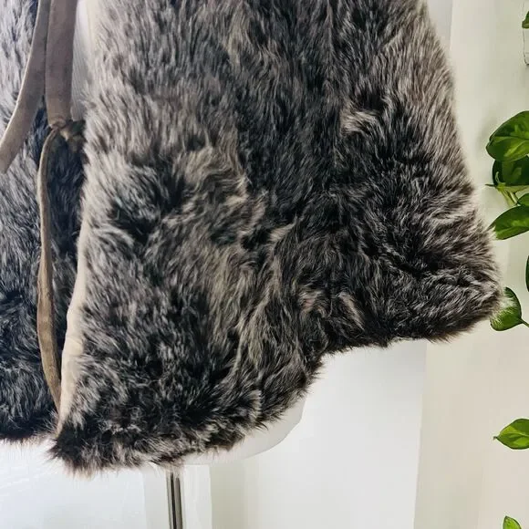 Wondershop Faux Fur Cape - Gray and Brown - Picture 4 of 8